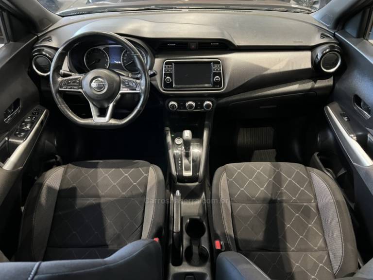 NISSAN - KICKS - 2019/2020 - Marrom - R$ 83.900,00