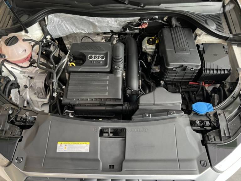 AUDI - Q3 - 2015/2016 - Branca - R$ 93.900,00