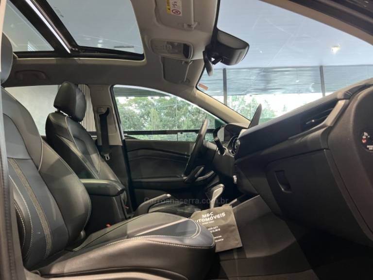 CHEVROLET - TRACKER - 2020/2021 - Preta - R$ 105.900,00