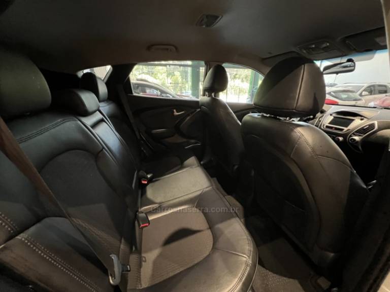 HYUNDAI - IX35 - 2014/2015 - Branca - R$ 73.900,00