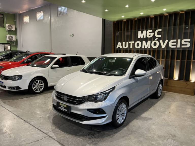 FIAT - CRONOS - 2022/2023 - Prata - R$ 73.900,00