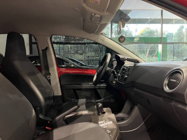 VOLKSWAGEN - UP - 2019/2020 - Vermelha - R$ 65.900,00
