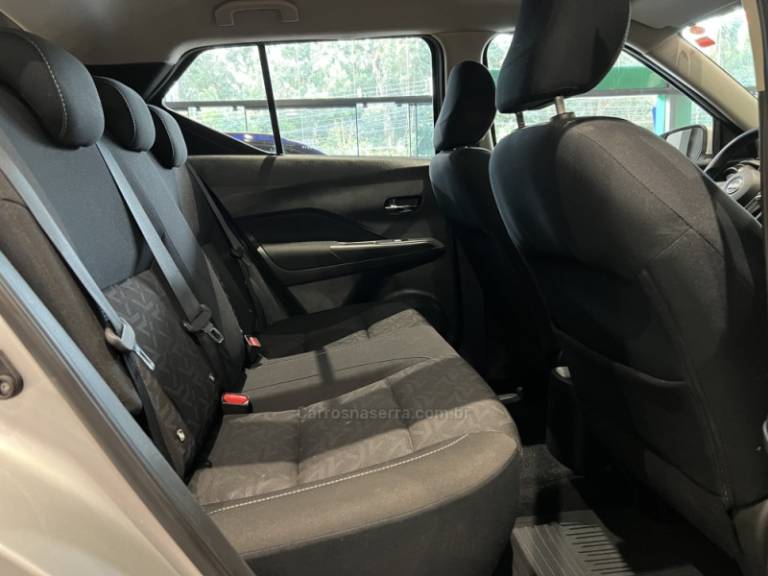 NISSAN - KICKS - 2024/2024 - Prata - R$ 105.900,00