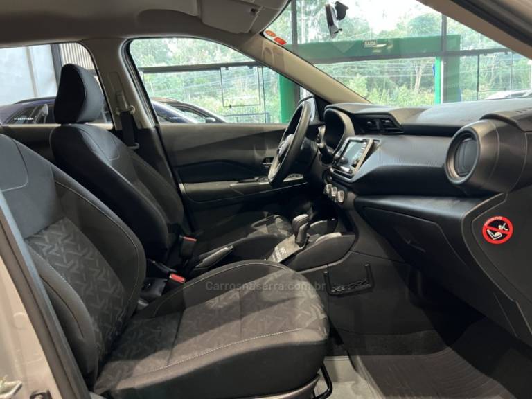 NISSAN - KICKS - 2024/2024 - Prata - R$ 105.900,00