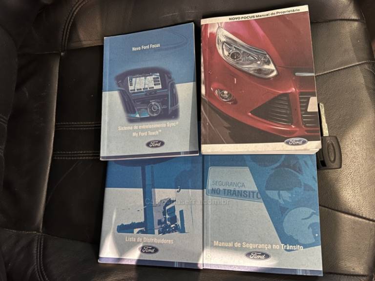 FORD - FOCUS - 2013/2014 - Preta - R$ 49.900,00