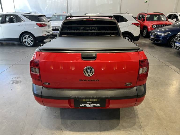 VOLKSWAGEN - SAVEIRO - 2012/2013 - Vermelha - R$ 48.900,00