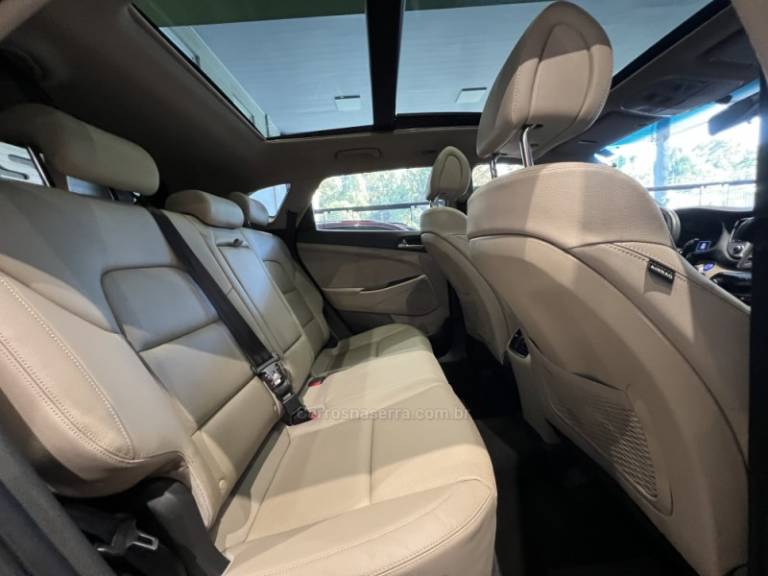 HYUNDAI - TUCSON - 2021/2022 - Branca - R$ 119.900,00
