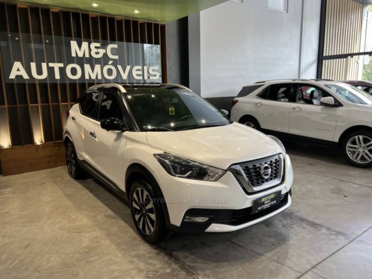 NISSAN - KICKS - 2019/2020 - Branca - R$ 84.900,00