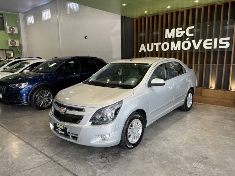 CHEVROLET - COBALT - 2014/2015 - Prata - R$ 45.900,00