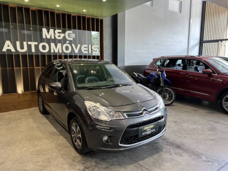CITROËN - C3 - 2016/2017 - Cinza - R$ 44.900,00