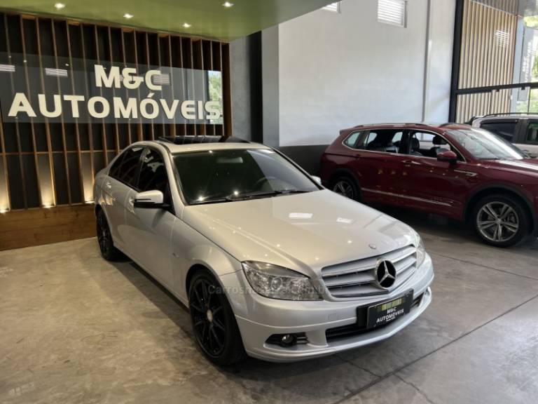 MERCEDES-BENZ - C 180 K - 2010/2010 - Prata - R$ 54.900,00