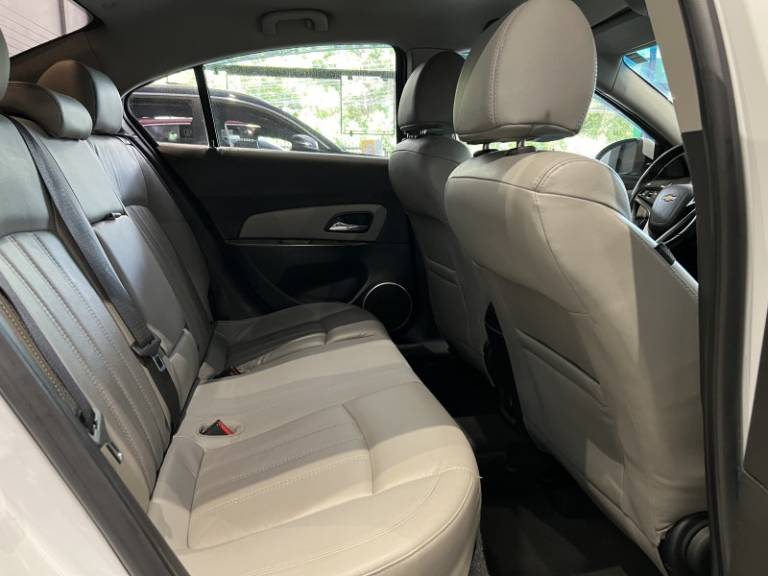 CHEVROLET - CRUZE - 2013/2013 - Branca - R$ 58.900,00