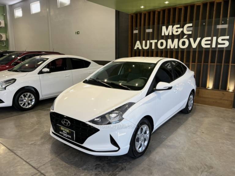 HYUNDAI - HB20S - 2022/2022 - Branca - R$ 63.900,00