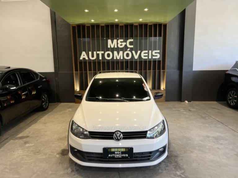 VOLKSWAGEN - SAVEIRO - 2014/2015 - Branca - R$ 49.900,00