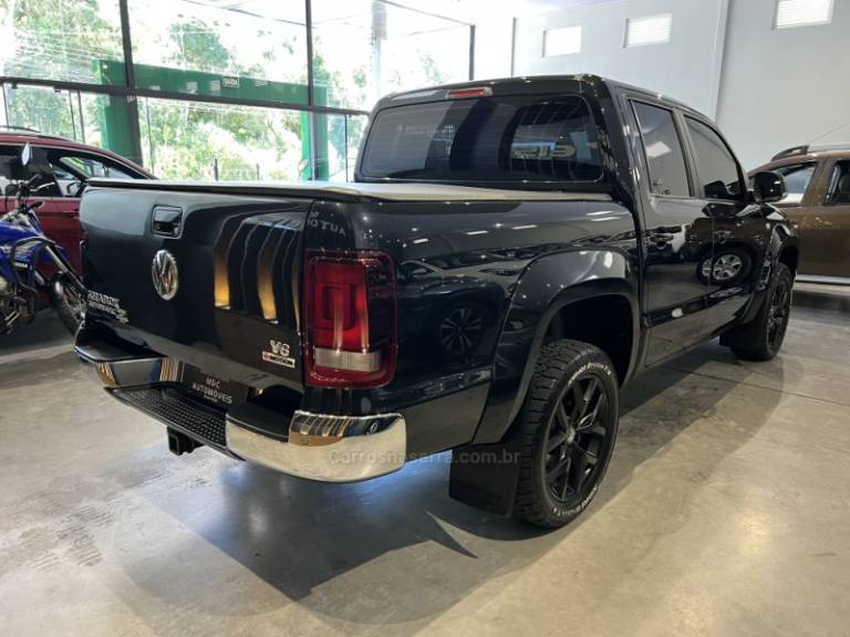 VOLKSWAGEN - AMAROK - 2019/2019 - Preta - R$ 150.900,00
