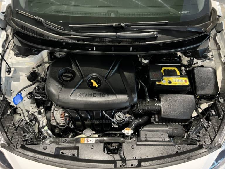 HYUNDAI - I30 - 2014/2015 - Branca - R$ 69.900,00