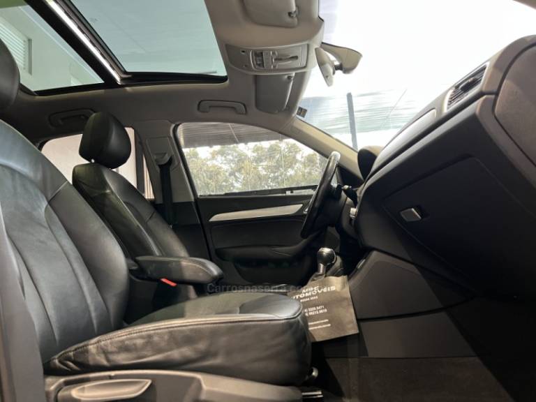 AUDI - Q3 - 2015/2016 - Branca - R$ 93.900,00