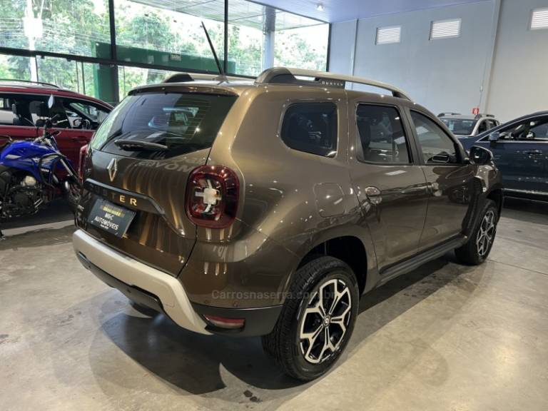RENAULT - DUSTER - 2020/2021 - Marrom - R$ 91.900,00