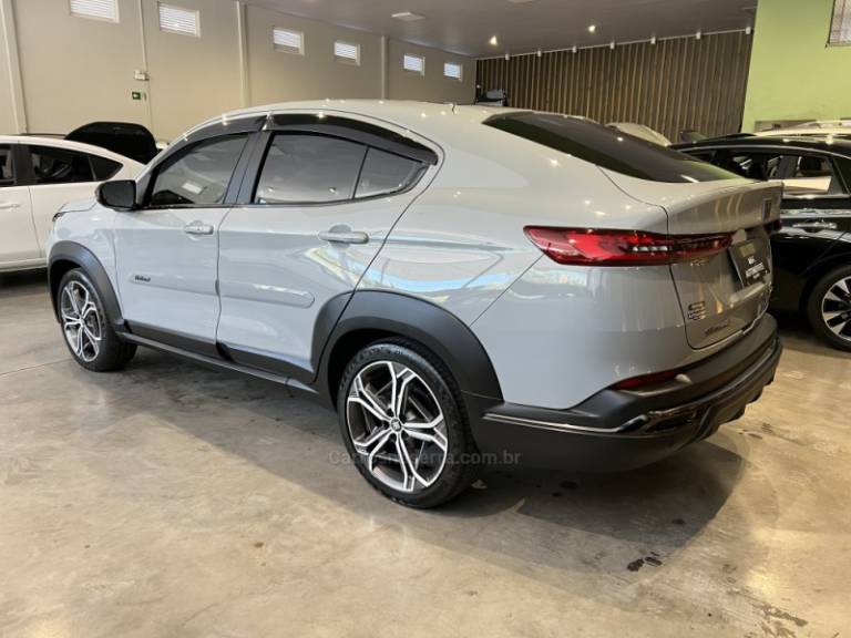 FIAT - FASTBACK - 2023/2024 - Cinza - R$ 122.900,00