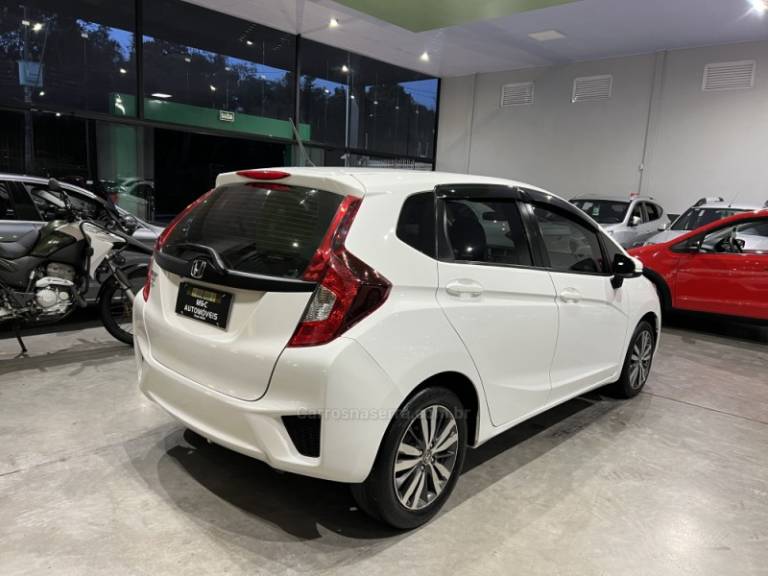 HONDA - FIT - 2014/2015 - Branca - R$ 64.900,00