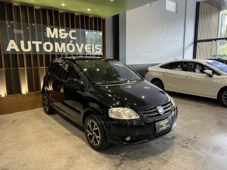 VOLKSWAGEN - FOX - 2009/2009 - Preta - R$ 22.900,00