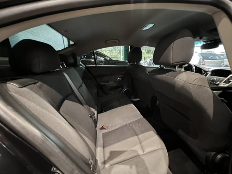 CHEVROLET - CRUZE - 2014/2014 - Preta - R$ 57.900,00