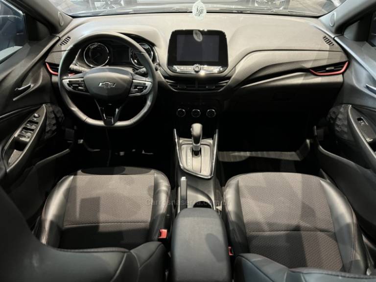 CHEVROLET - ONIX - 2023/2024 - Cinza - R$ 92.900,00