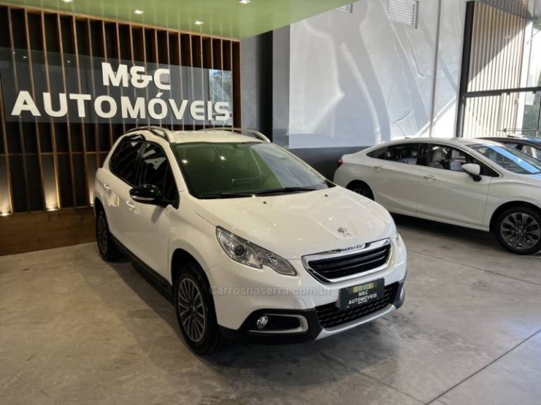 PEUGEOT - 2008 - 2018/2019 - Branca - R$ 59.900,00