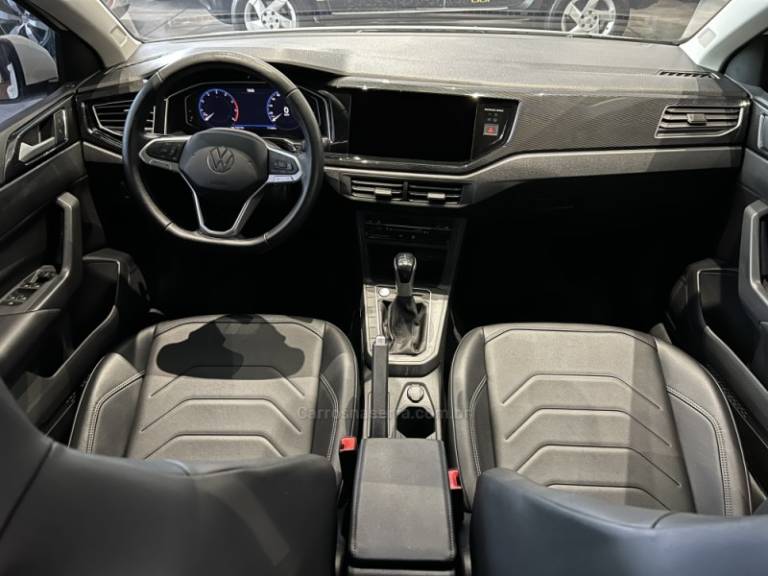 VOLKSWAGEN - POLO - 2023/2023 - Branca - R$ 91.900,00