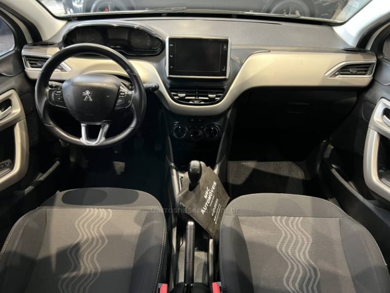 PEUGEOT - 2008 - 2018/2019 - Branca - R$ 59.900,00
