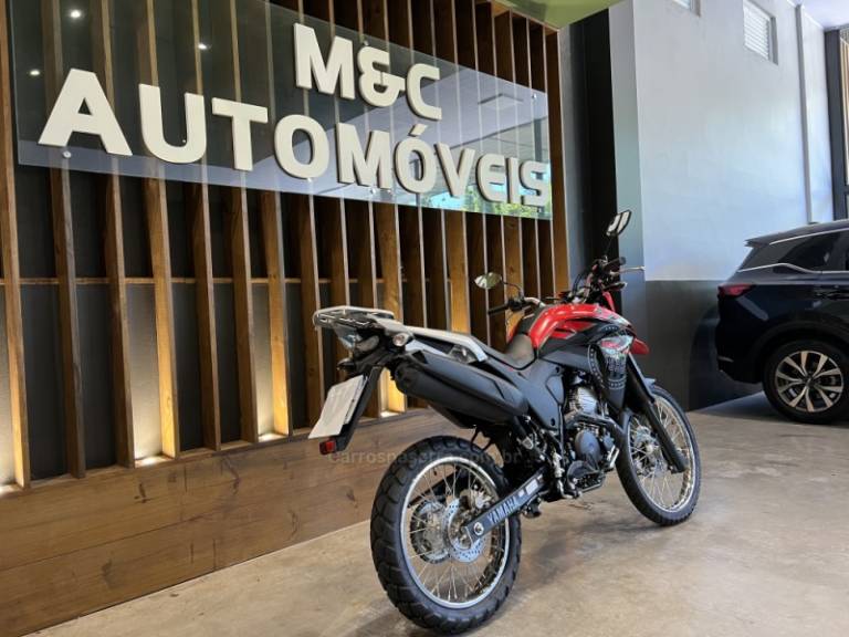YAMAHA - XTZ 250 - 2024/2024 - Vermelha - R$ 26.900,00
