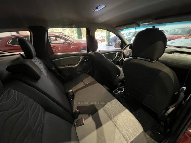 RENAULT - DUSTER - 2014/2015 - Vermelha - R$ 54.900,00