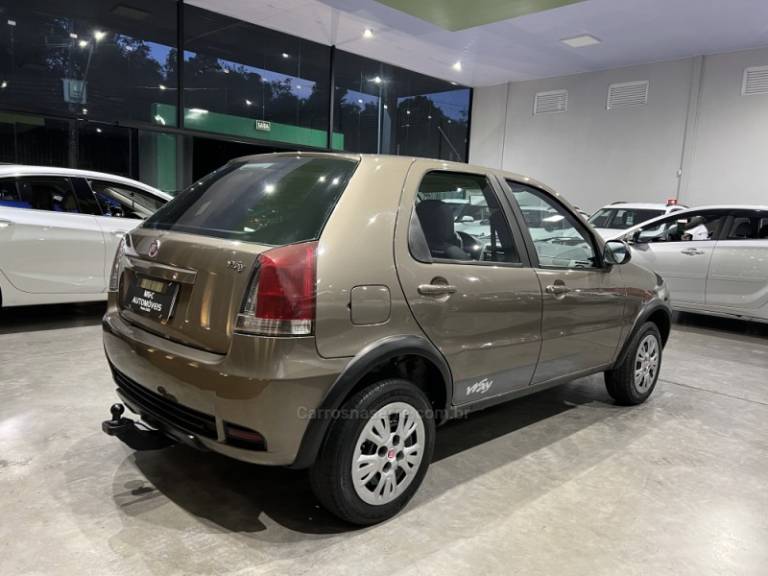 FIAT - PALIO - 2015/2015 - Cinza - R$ 32.900,00