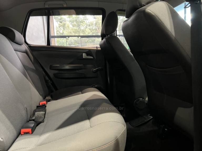 VOLKSWAGEN - FOX - 2009/2009 - Preta - R$ 22.900,00