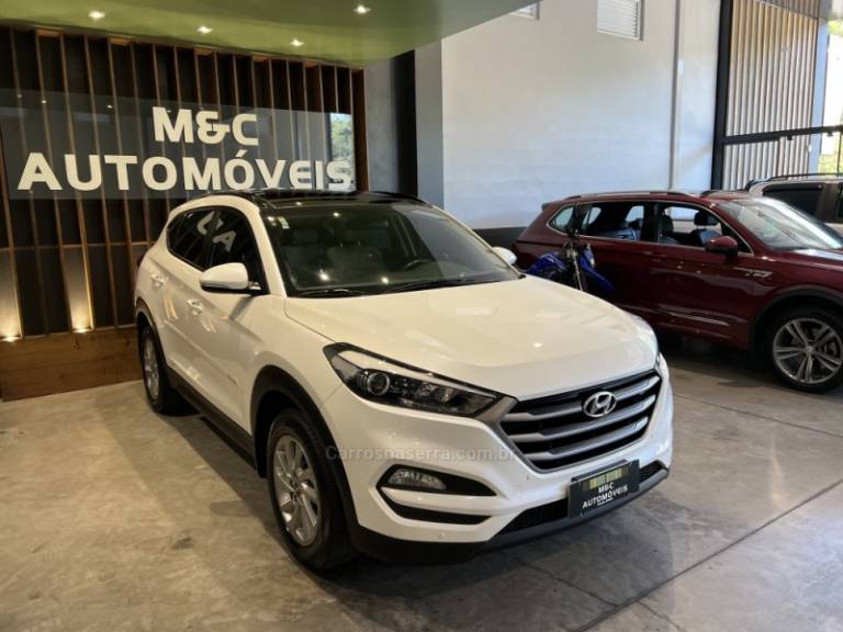 HYUNDAI - TUCSON - 2021/2022 - Branca - R$ 119.900,00