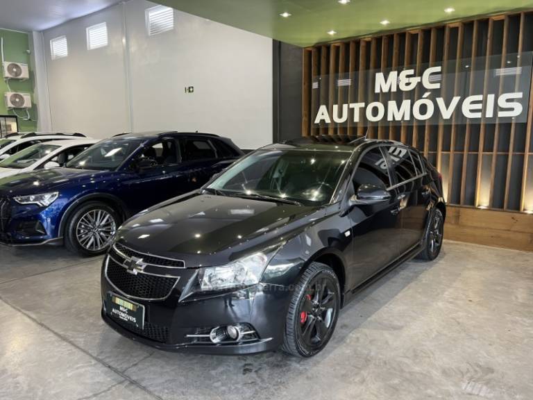 CHEVROLET - CRUZE - 2014/2014 - Preta - R$ 68.900,00