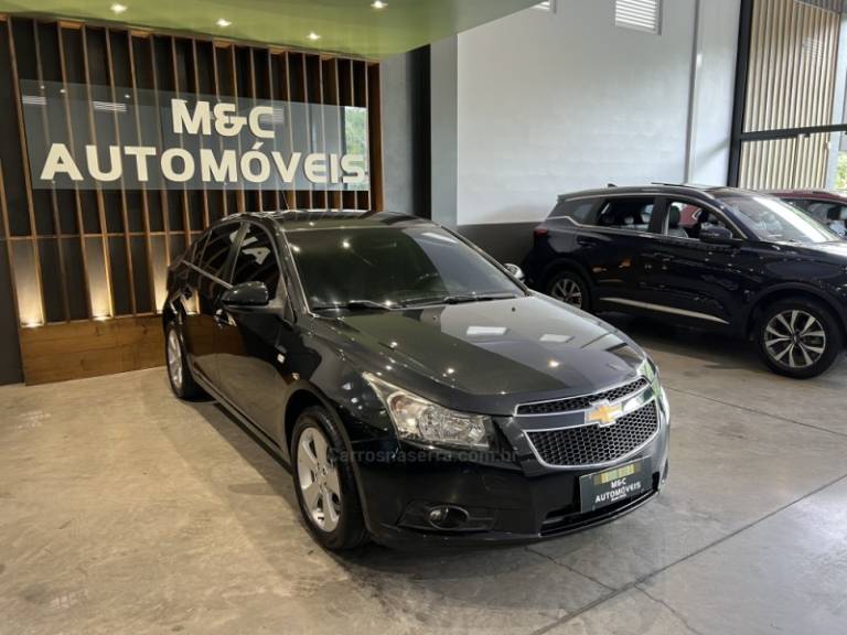 CHEVROLET - CRUZE - 2014/2014 - Preta - R$ 57.900,00