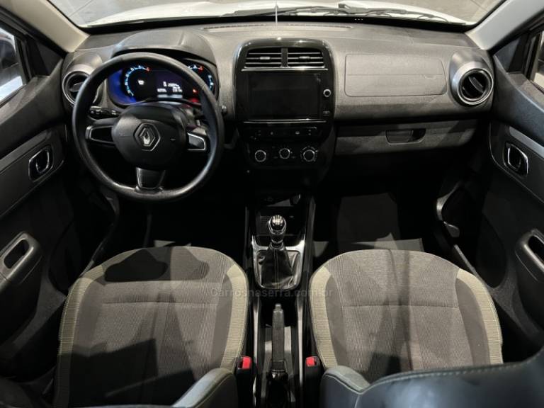 RENAULT - KWID - 2022/2023 - Branca - R$ 56.900,00