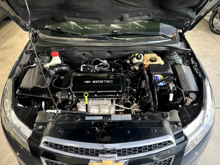 CHEVROLET - CRUZE - 2014/2014 - Preta - R$ 57.900,00