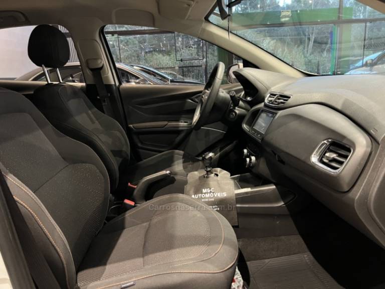 CHEVROLET - ONIX - 2014/2015 - Branca - R$ 49.900,00