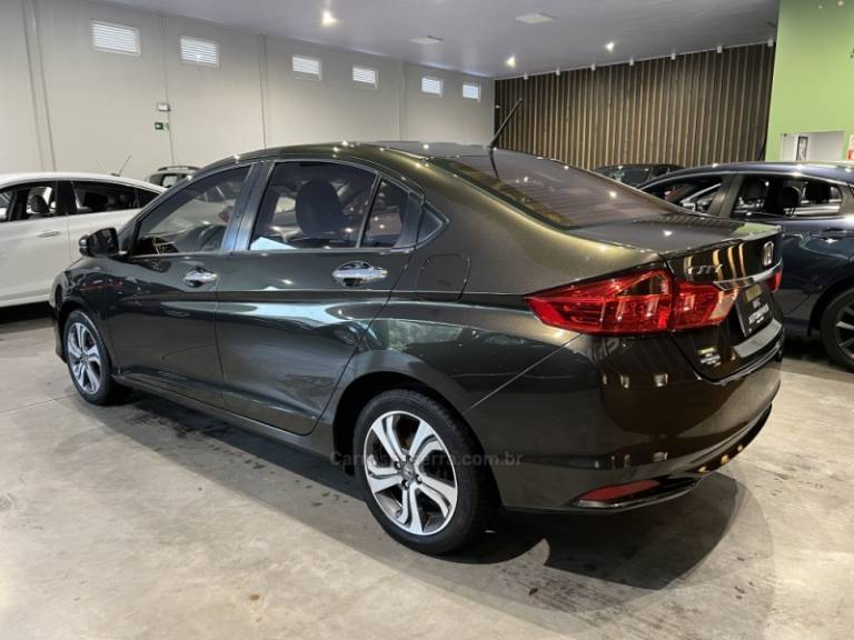 HONDA - CITY - 2017/2017 - Marrom - R$ 74.900,00