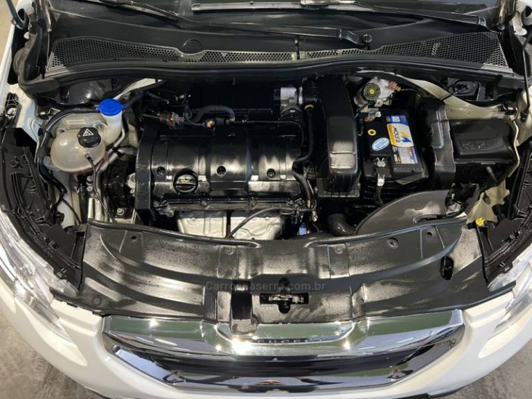 PEUGEOT - 2008 - 2018/2018 - Branca - R$ 59.900,00