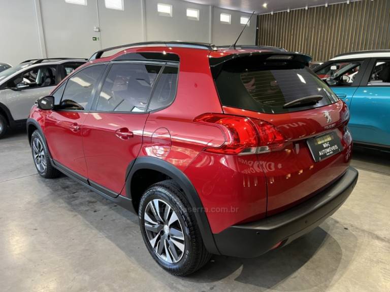 PEUGEOT - 2008 - 2019/2020 - Vermelha - R$ 65.900,00