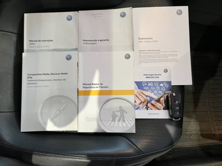 VOLKSWAGEN - JETTA - 2017/2017 - Preta - R$ 83.900,00