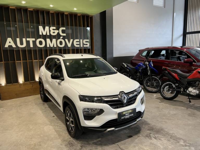 RENAULT - KWID - 2022/2023 - Branca - R$ 56.900,00