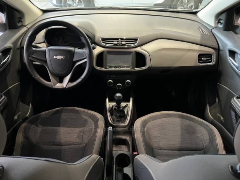 CHEVROLET - PRISMA - 2014/2014 - Branca - R$ 43.900,00