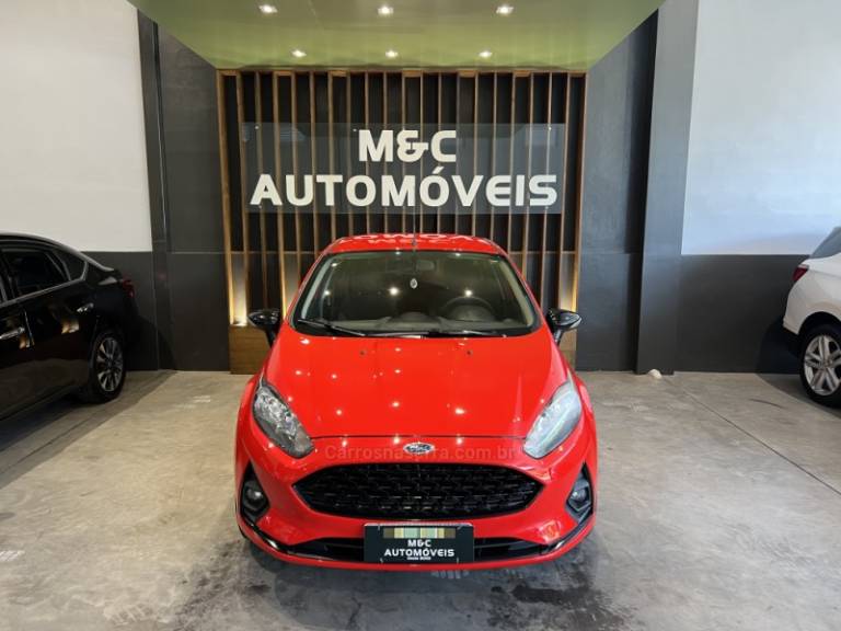 FORD - FIESTA - 2019/2019 - Vermelha - R$ 59.900,00