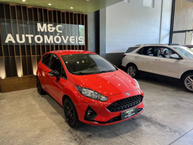 FORD - FIESTA - 2019/2019 - Vermelha - R$ 59.900,00