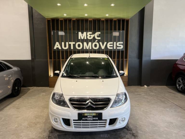 CITROËN - C3 - 2011/2012 - Branca - R$ 28.900,00
