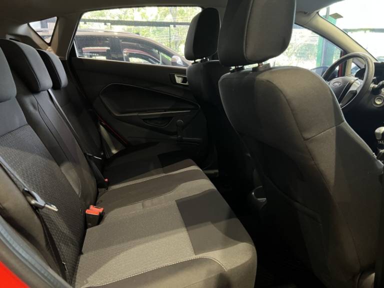 FORD - FIESTA - 2019/2019 - Vermelha - R$ 59.900,00